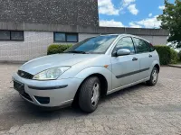 Gebraucht Ford Focus 75 PS (55 kW) 2002 Silber Limousine