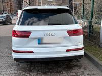 Używany Audi Q7 Exclusive 272 KM (200 kW) 2016 Biały SUV