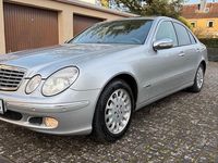 Gebraucht Mercedes E240 Elegance 177 PS (130 kW) 2002 Silber Limousine
