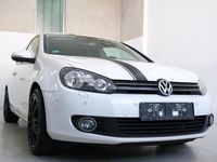 Gebraucht VW Golf VI Team 160 PS (117 kW) 2010 Weiß Kleinwagen