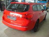 Gebraucht Opel Astra Selection 116 PS (85 kW) 2016 Rot Kombi