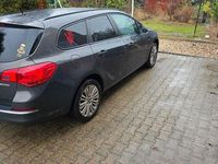 Gebraucht Opel Astra Edition 101 PS (74 kW) 2012 Andere farben Kombi