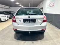 Gebraucht Skoda Rapid Joy 125 PS (91 kW) 2016 Silber Kleinwagen