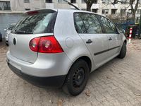 Gebraucht VW Golf V 105 PS (77 kW) 2005 Silber Kleinwagen