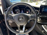 Gebraucht Mercedes V300 Avantgarde 237 PS (174 kW) 2023 Obsidianschwarz metallic Van / Kleinbus