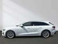 Gebraucht Audi A5 Sport 204 PS (150 kW) 2025 Gletscherweiß Kombi