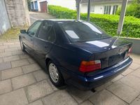 Gebraucht BMW 316 102 PS (75 kW) 1993 Blau Limousine