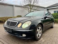 Gebraucht Mercedes E240 Avantgarde 177 PS (130 kW) 2003 Schwarz Kombi