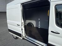 Gebraucht Ford Transit 131 PS (96 kW) 2025 Weiß Limousine