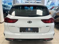 Gebraucht Kia Ceed 105 PS (77 kW) 2021 Casa white Kleinwagen