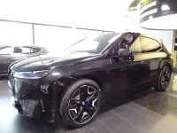 Gebraucht BMW iX Sport Line 239 kW (326 PS) 2023 Sophistograu brillanteffekt SUV