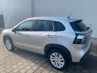 Neu Suzuki SX4 Comfort 110 PS (80 kW) 2025 Silber SUV