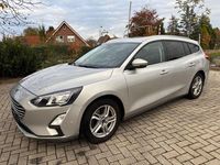 Gebraucht Ford Focus Cool & Connect 125 PS (91 kW) 2020 Silber Kombi