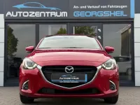 Używany Mazda 2 90 KM (66 kW) 2018 Czerwony Sedan/Limuzyna