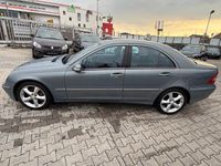 Gebraucht Mercedes C180 143 PS (105 kW) 2004 Grau Limousine