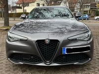 gebraucht Alfa Romeo Giulia 2.0 Turbo. Garantie bis 11/24