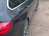 Gebraucht BMW 520 184 PS (135 kW) 2011 Schwarz Kombi