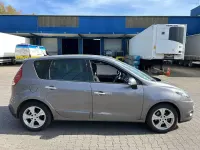 Gebraucht Renault Scénic III Dynamique 106 PS (77 kW) 2010 Grau Kleinwagen