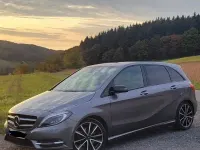 Gebraucht Mercedes B200 156 PS (114 kW) 2014 Grau Van / Kleinbus