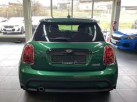 Gebraucht Mini Cooper 136 PS (100 kW) 2022 Grün Kleinwagen