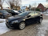 Gebraucht Volvo V40 120 PS (88 kW) 2017 Onyx black Limousine