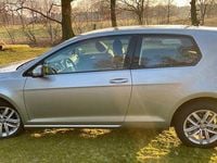 Gebraucht VW Golf VII Comfortline 110 PS (80 kW) 2018 Silber Limousine