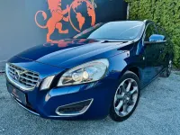 Gebraucht Volvo V60 215 PS (158 kW) 2012 Blau Kombi