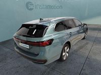 Gebraucht VW Passat R 150 PS (110 kW) 2024 Grün Kombi