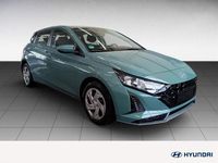 Gebraucht Hyundai i20 Select 101 PS (74 kW) 2025 Mangrove green Kleinwagen