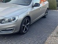 Gebraucht Volvo V60 Summum 181 PS (133 kW) 2015 Beige Kombi