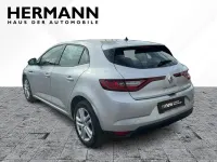 Używany Renault Mégane Life 101 KM (74 kW) 2019 Szary Sedan/Limuzyna