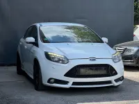 Gebraucht Ford Focus ST 250 PS (183 kW) 2014 Weiß Limousine