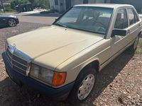 Usata Mercedes 190 1984 Beige Berlina