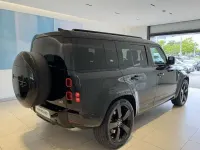 Gebraucht Land Rover Defender Black Edition 300 PS (220 kW) 2022 Schwarz SUV