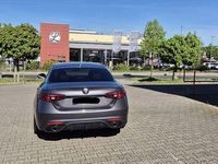 Gebraucht Alfa Romeo Giulia Super 179 PS (131 kW) 2016 Grau Limousine