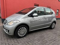 Gebraucht Mercedes A160 95 PS (69 kW) 2011 Silber Limousine
