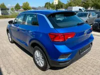 Używany VW T-Roc Basis 116 KM (85 kW) 2018 Niebieski SUV