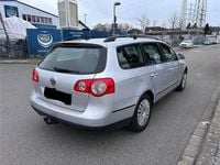 Gebraucht VW Passat 140 PS (102 kW) 2011 Silber Kombi