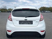 Gebraucht Ford Fiesta SYNC Edition 80 PS (58 kW) 2014 Weiß Kleinwagen