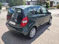 Gebraucht Mercedes A180 Edition 116 PS (85 kW) 2009 Deltagruen  metalliclack Kleinwagen