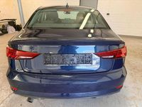 Gebraucht Audi A3 Sport 116 PS (85 kW) 2017 Blau Limousine