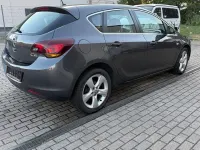 Gebraucht Opel Astra Innovation 116 PS (85 kW) 2010 Silber Limousine
