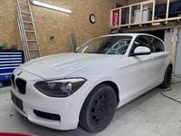 Gebraucht BMW 116 136 PS (100 kW) 2014 Weiß Kleinwagen