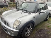 Gebraucht Mini ONE 90 PS (66 kW) 2006 Pure silver metallic Kleinwagen