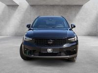 Neu Volvo XC40 Plus 197 PS (144 kW) 2025 Onyx schwarz SUV