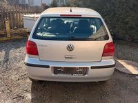 Gebraucht VW Polo 80 PS (58 kW) 2002 Silber Kleinwagen