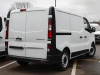 Gebraucht Renault Trafic Komfort 131 PS (96 kW) 2025 Weiß Van / Kleinbus