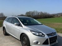 Gebraucht Ford Focus Champions Edition 115 PS (84 kW) 2012 Silber Kombi