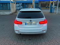Gebraucht BMW 318 150 PS (110 kW) 2015 Weiß Kombi