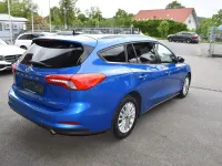 Gebraucht Ford Focus Titanium 120 PS (88 kW) 2020 Blau Kombi